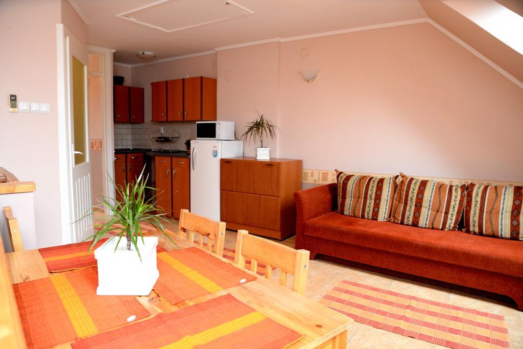 הוילה גיולה Abbazia Apartman חדר תמונה